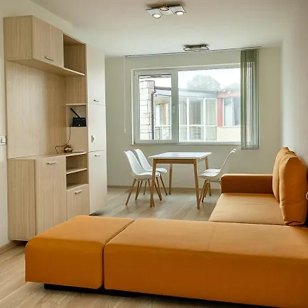 Apartment Three Seaside In With Free Parking By Flat Manаger