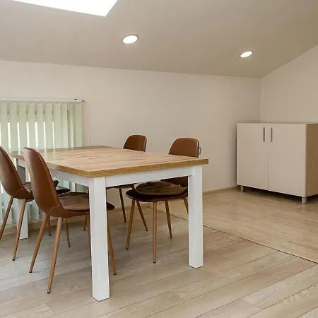 Three Seaside In With Free Parking By Flat Manаger Apartment